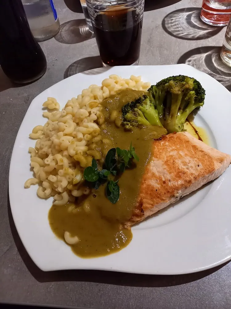 Saumon À L'oseille Et Ses Pâtes